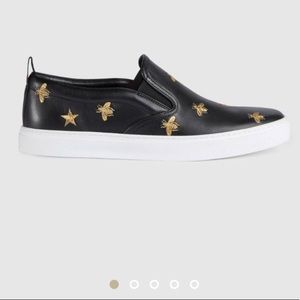 Gucci bee slip on sneakers